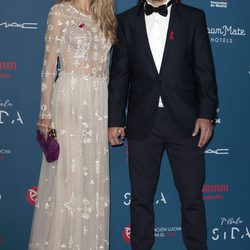 Vanesa Lorenzo y Carles Puyol en la Gala Sida 2016