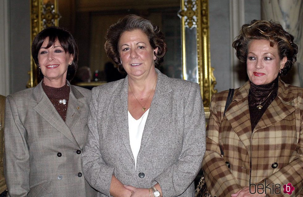 Concha Velasco, Rita Barberá y Carmen Sevilla