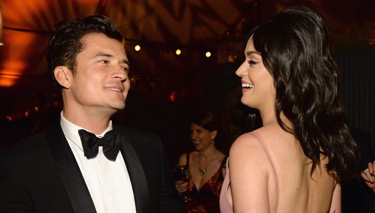 Orlando Bloom y Katy Perry asisten a Netflix Golden Globe Party