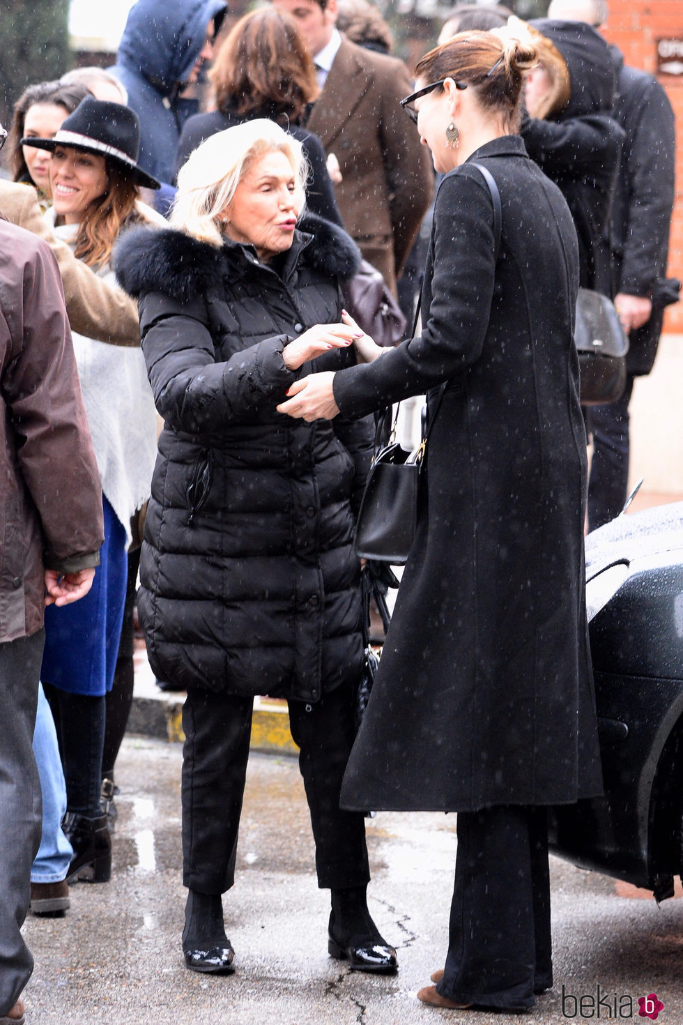 Beatriz de Orleans en el funeral de Charo Palacios, condesa de Montarco