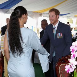 Rihanna y el Príncipe Harry en el momento en el que se conocieron