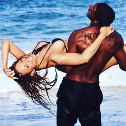 Mariah Carey y Nick Cannon disfrutando de un día de playa