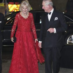 El Príncipe Carlos y Camilla Parker Bowles en la Royal Variety Performance 2016