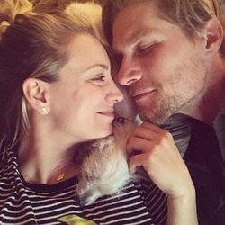 Kaley Cuoco y Karl Cook muy enamorados