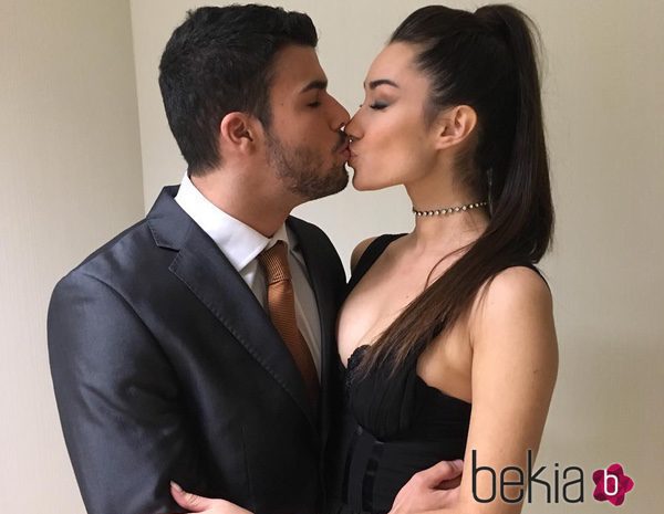 Pol y Adara de 'GH 17' dándose un beso