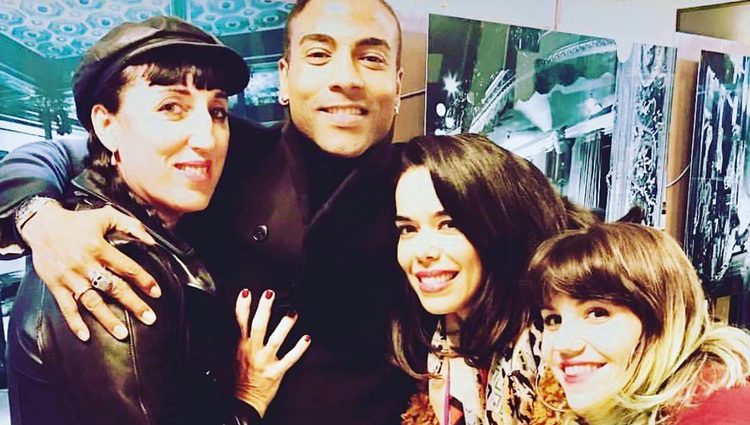 Beatriz Luengo y Yotuel Romero disfrutan junto a Rossy de Palma y Angy de una velada teatral