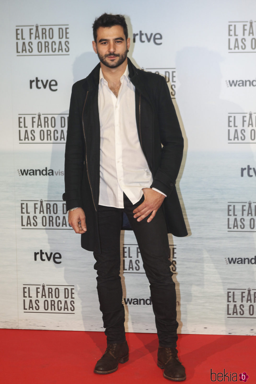 Antonio Velázquez en la premiere de 'El faro de las orcas'