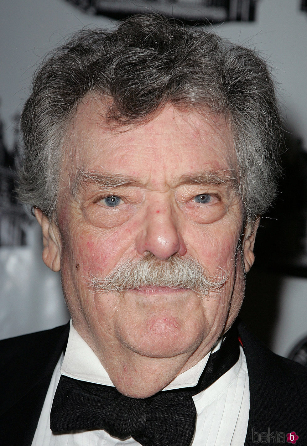 Bernard Fox en los premios de la Academy of Magical Arts en 2008