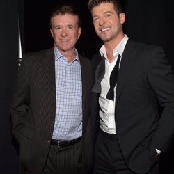 Alan Thicke y Robin Thicke asisten al concierto de las nominaciones de los Grammy