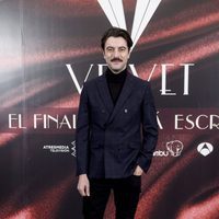 Javier Rey en la fiesta por el final de 'Velvet'