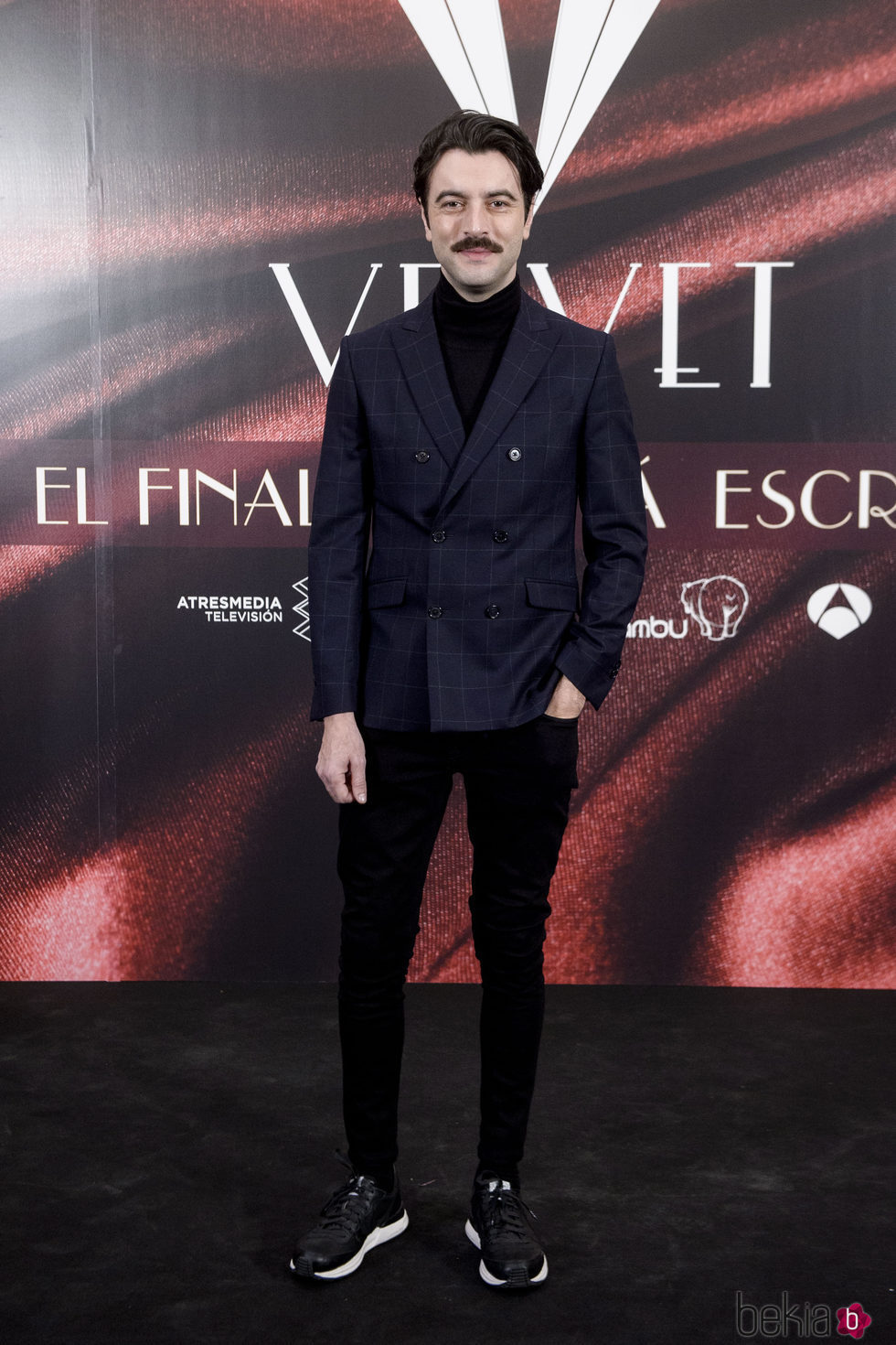 Javier Rey en la fiesta por el final de 'Velvet'