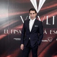 Miguel Ángel Silvestre en la fiesta por el final de 'Velvet'