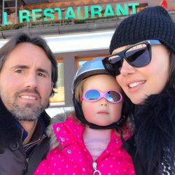 Tamara Eccleston disfruta de unas vacaciones en la nieve junto a su familia