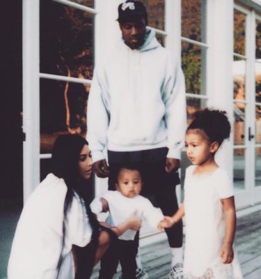 Kim Kardashian, Kanye West, North West y Saint West muy unidos