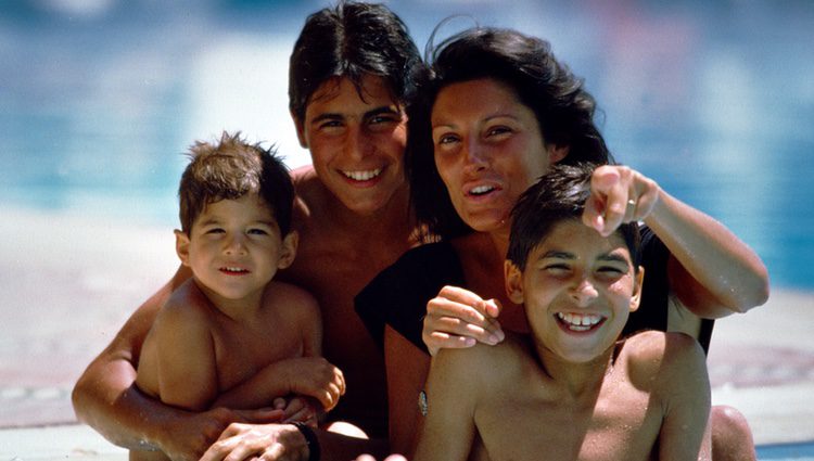 Carmina Ordóñez junto a sus hijos Francisco Rivera, Julián Contreras y Cayetano Rivera