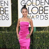 Karrueche Tran en la alfombra roja de los Globos de Oro 2017