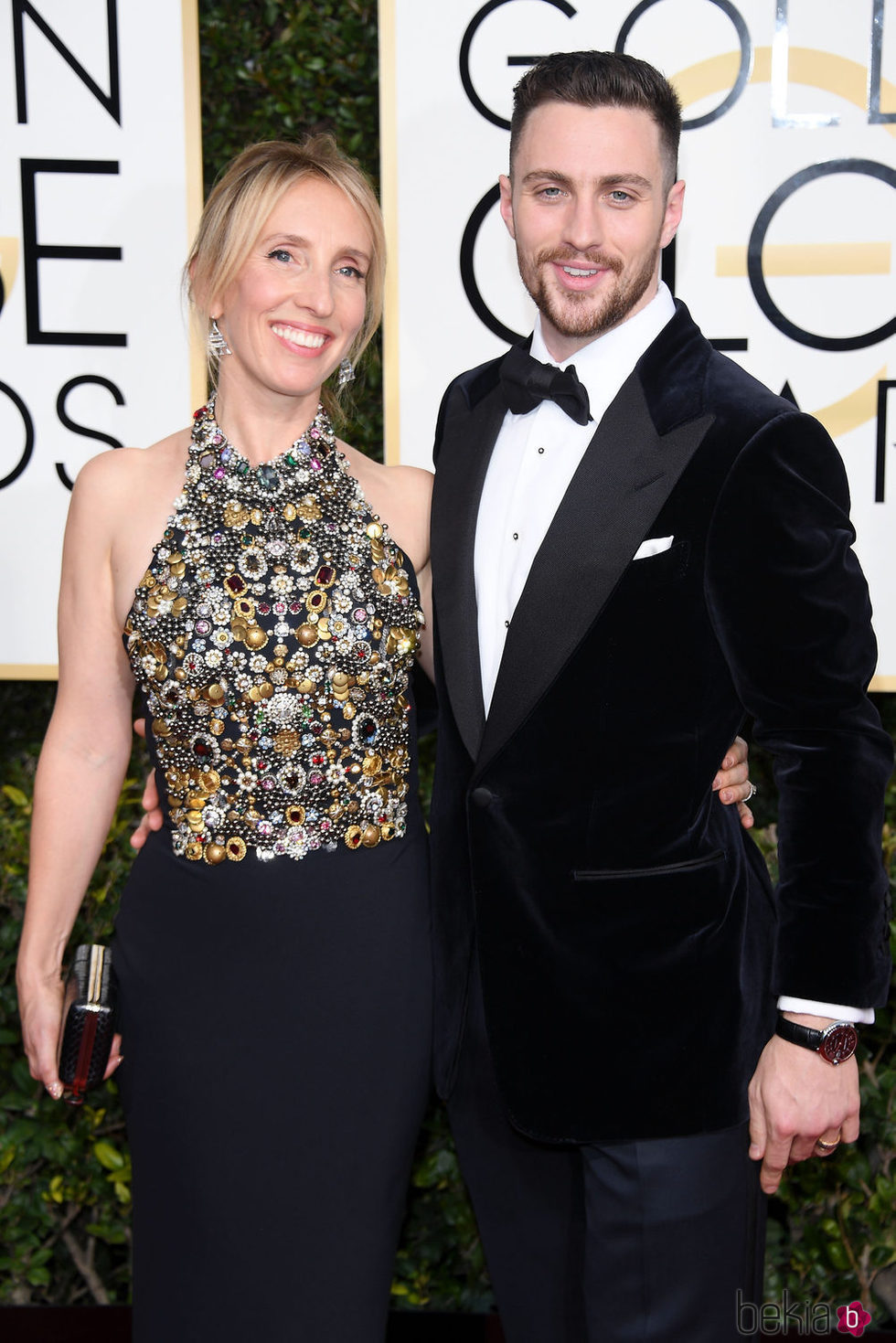 Sam y Aaron Taylor-Johnson en la alfombra roja de los Globos de Oro 2017