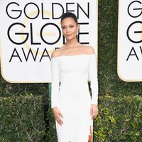 Thandie Newton en la alfombra roja de los Globos de Oro 2017