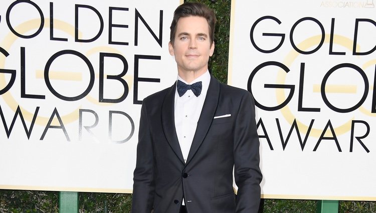 Matt Bomer en la alfombra roja de los Globos de Oro 2017