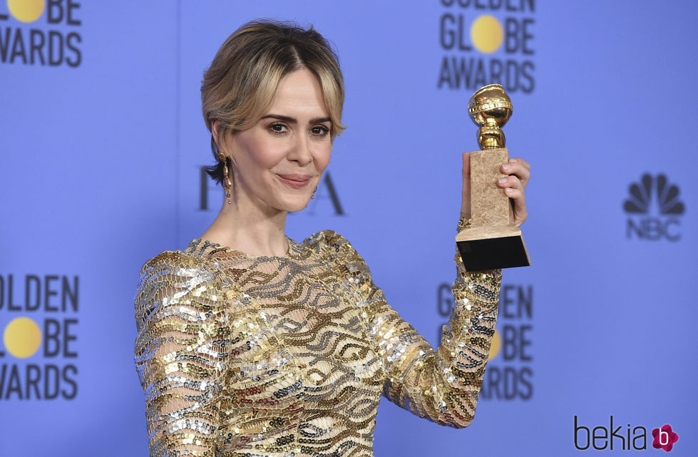 Sarah Paulson con su Globo de Oro 2017