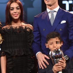 Cristiano Ronaldo presenta oficialmente a su novia Georgina Rodríguez en los Premios de la FIFA 2016