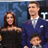 Cristiano Ronaldo presenta oficialmente a su novia Georgina Rodríguez en los Premios de la FIFA 2016