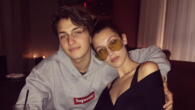 Bella y Anwar Hadid juntos