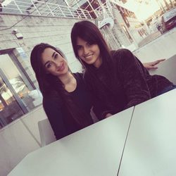 Adara ('GH 17') y Sofía ('GH 16') posan juntas