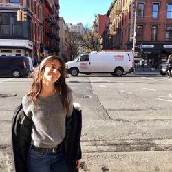 Macarena García, muy sonriente y desabrigada en Nueva York