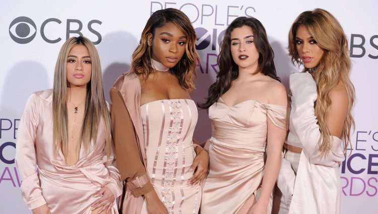 Fifth Harmony en la alfombra roja de los People's Choice Awards 2017