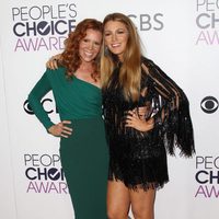 Las hermanas Blake y Robyn Lively en la alfombra roja de los People's Choice Awards 2017