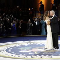 Donald Trump y Melania Trump en el baile inaugural de Washington