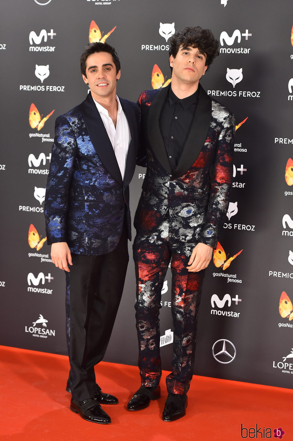 Javier Ambrossi y Javier Calvo en la alfombra roja de los Premios Feroz 2017