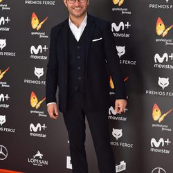 Carlos Santos en la alfombra roja de los Premios Feroz 2017