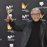 José sacristan con su Premio Feroz