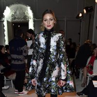 Olivia Palermo en el desfile de Giambattista Valli primavera/verano 2017 en la Semana de la Alta Costura de París