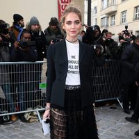 Chiara Ferragni llegando al desfile primavera/verano 2017 de Dior en la Semana de la Alta Costura de París