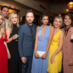 Nina Dobrev con los invitados de su cumpleaños temático inspirado en 'La La Land'