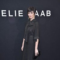 Paz Vega en el front row del desfile de Elie Saab en la Semana de la Alta Costura de París