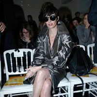 Paz Vega en el front row del desfile de Jean Paul Gaultier en la Semana de la Alta Costura de París