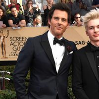 James Marsden y su hijo Jack en los SAG Awards 2017