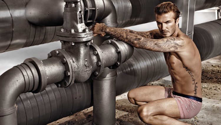 David Beckham posa en calzoncillos para la campaña Bodywear 2014 de H&M