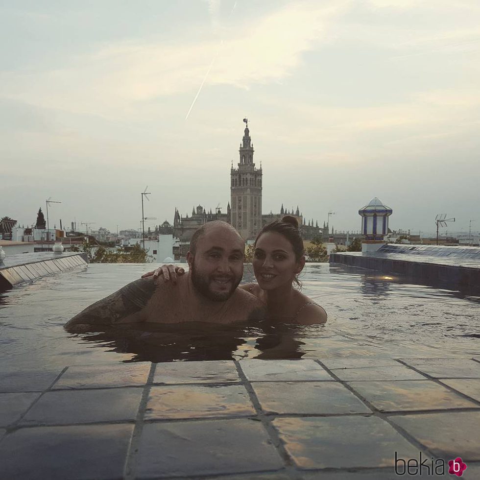 Kiko Rivera e Irene Rosales disfrutando de un spa en un hotel de Sevilla