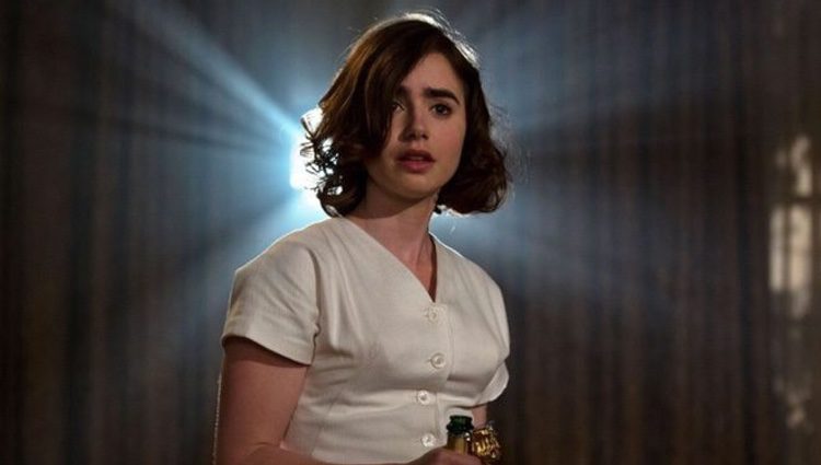 Lilly Collins protagonizando 'La Excepción a la Regla'