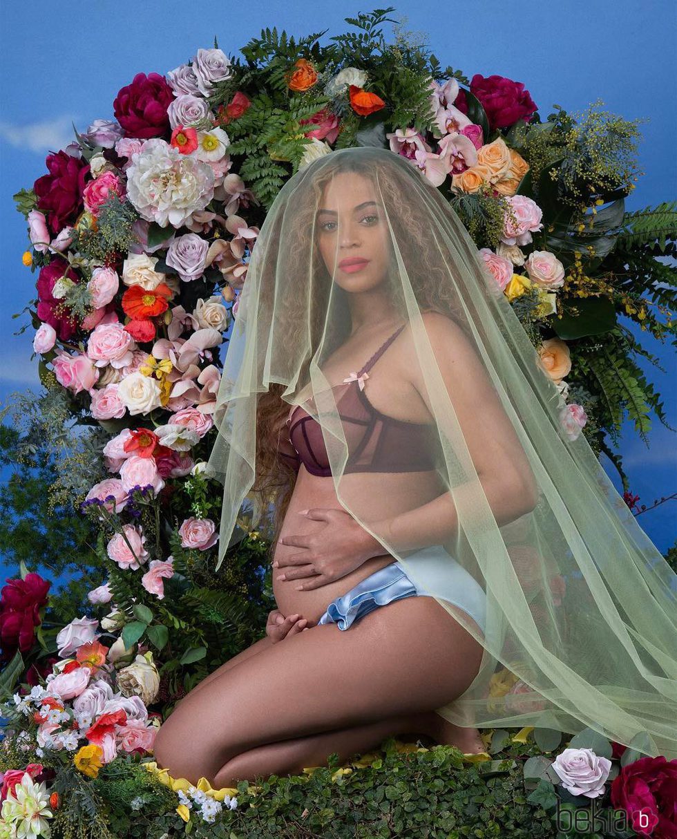 Beyoncé anuncia que está embarazada de gemelos