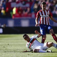 Lucas Hernández en un partido de Liga del Atlético de Madrid contra el Granada