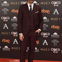 Hugo Silva en la alfombra roja de los Premios Goya 2017