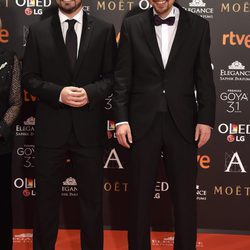 Alberto Garzón y Pablo Iglesias en la alfombra roja de los Premios Goya 2017