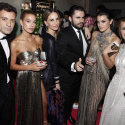 Omar Ayyashi, Jessica Goicoechea, Carola Baleztena, Emiliano Suárez, Marta Lozano y Cayetana Guillén Cuervo en la 'Private Party' organizada tras los Goya 