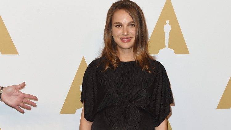 Natalie Portman en el almuerzo de los nominados a los Oscar 2017